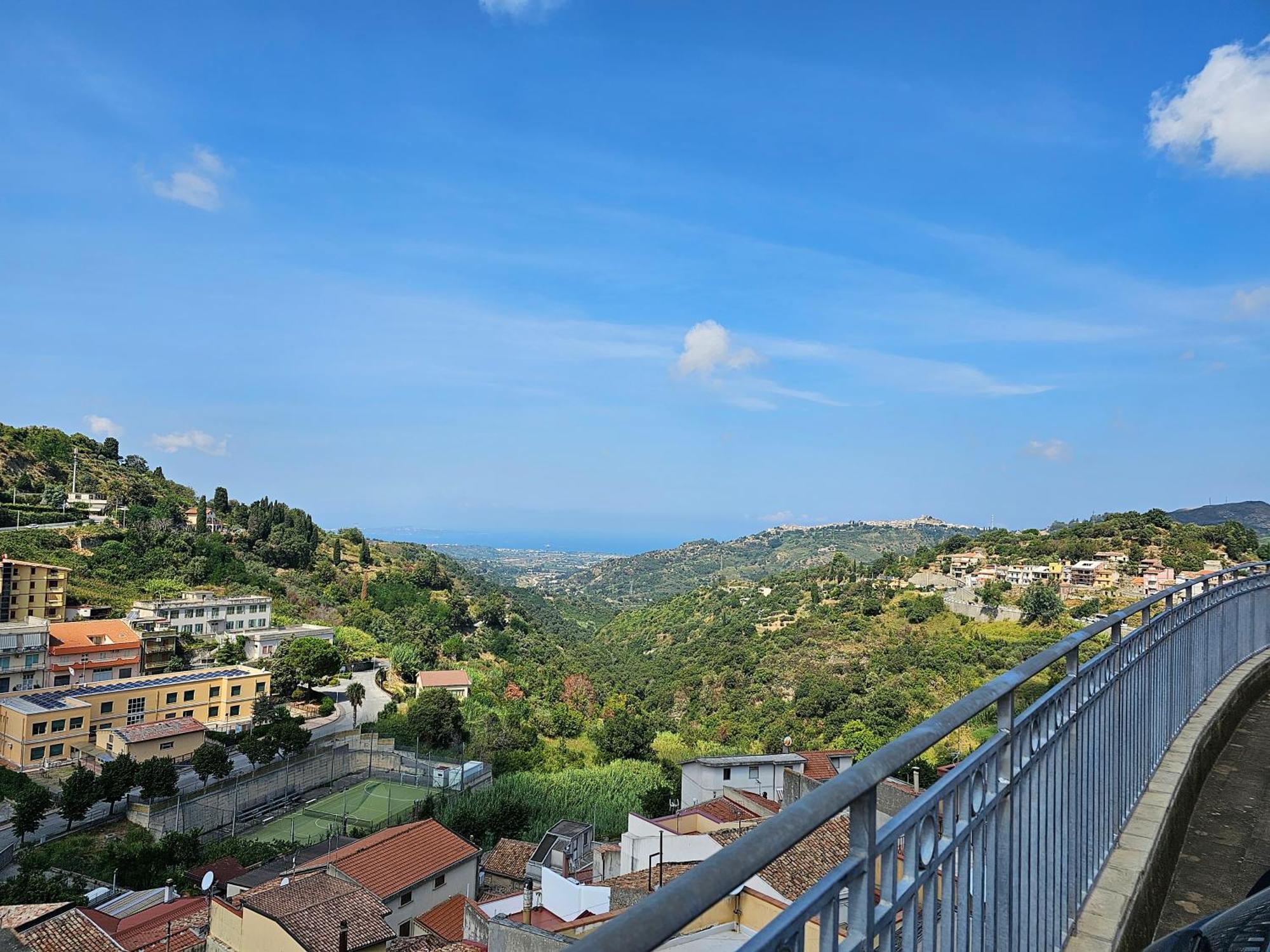 Portaterra - Spaziosa Casa Con Bella Vista E Giardino Monforte San Giorgio Eksteriør billede